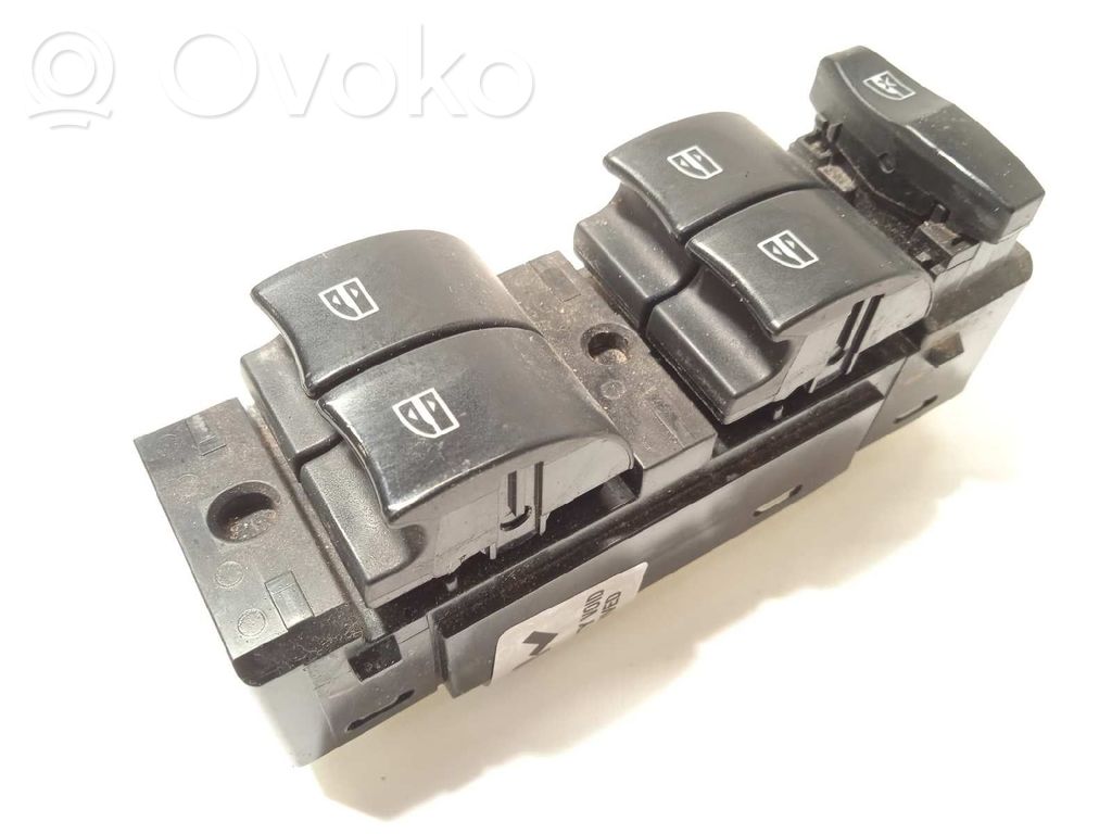 Renault Koleos I Electric window control switch 