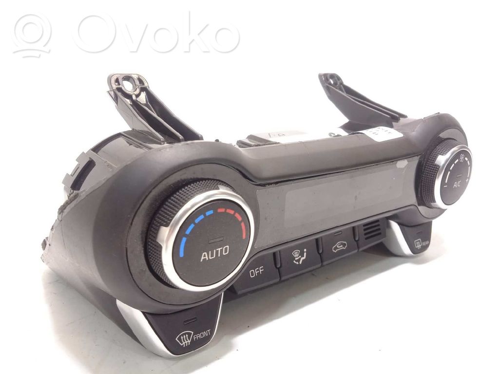 KIA Stonic Climate control unit 