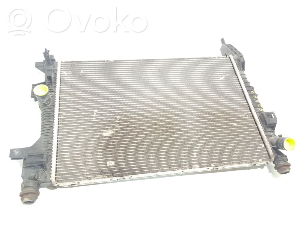Ford Focus Aušinimo skysčio radiatorius 