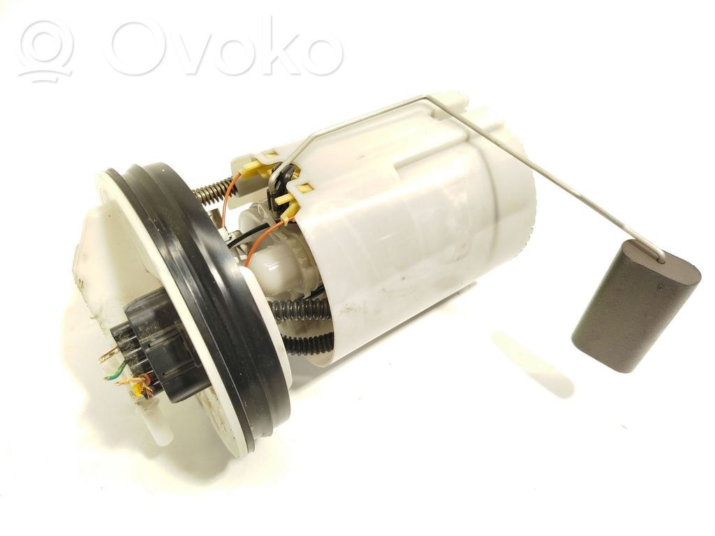 Ford C-MAX II Bomba interna de combustible 