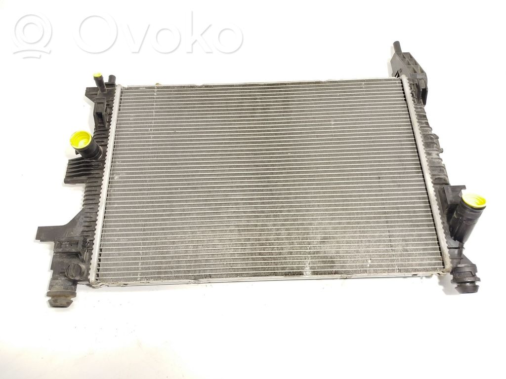 Ford C-MAX II Coolant radiator 
