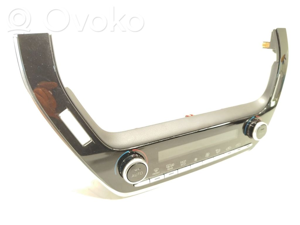 Toyota Corolla E160 E170 Ilmastoinnin ohjainlaite