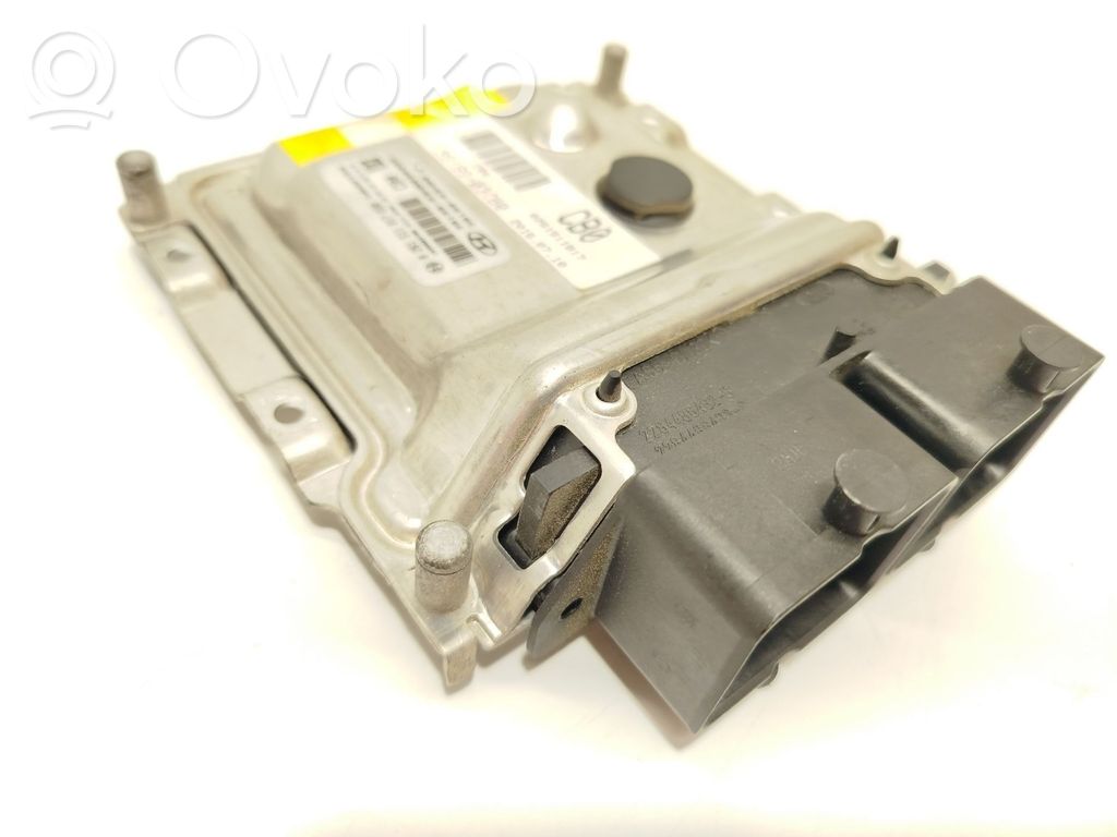 Hyundai i30 Engine control unit/module 