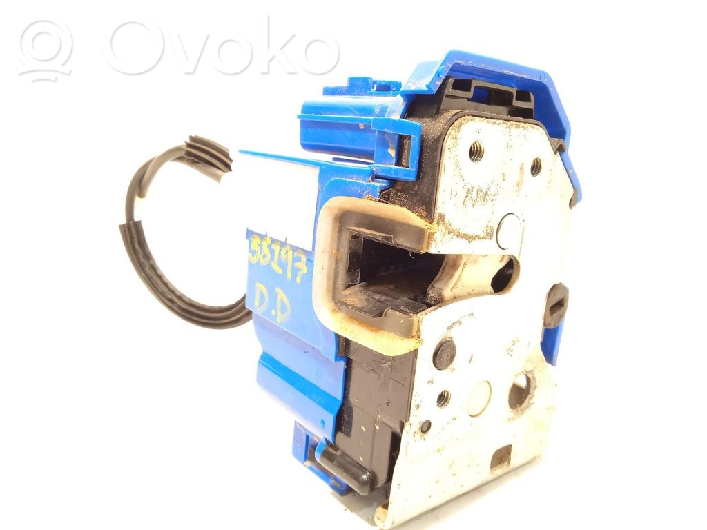 Fiat 500L Zamek drzwi przednich 