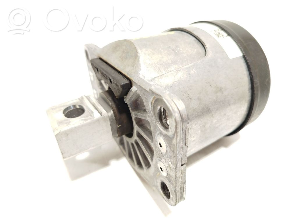 Porsche 911 Engine mount bracket 