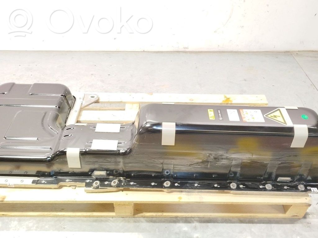 Lynk & co 01 Akumuliatorius 