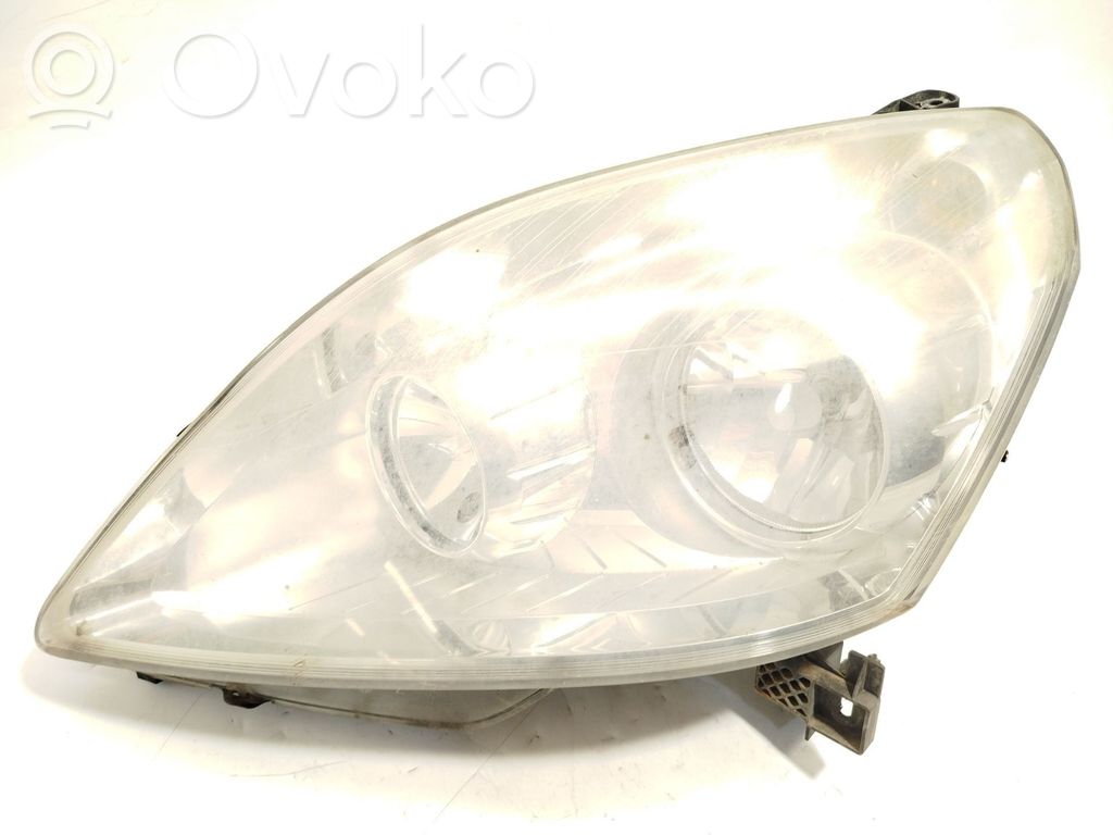 Opel Zafira B Phare frontale 
