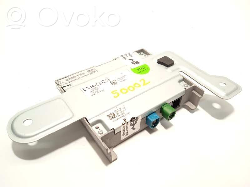 Lynk & co 01 Radio antenna 