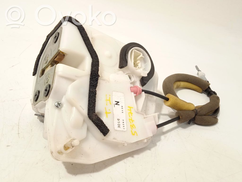 Mazda CX-3 Takaoven lukko 