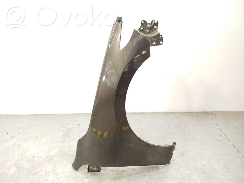 Mazda 3 Крыло 