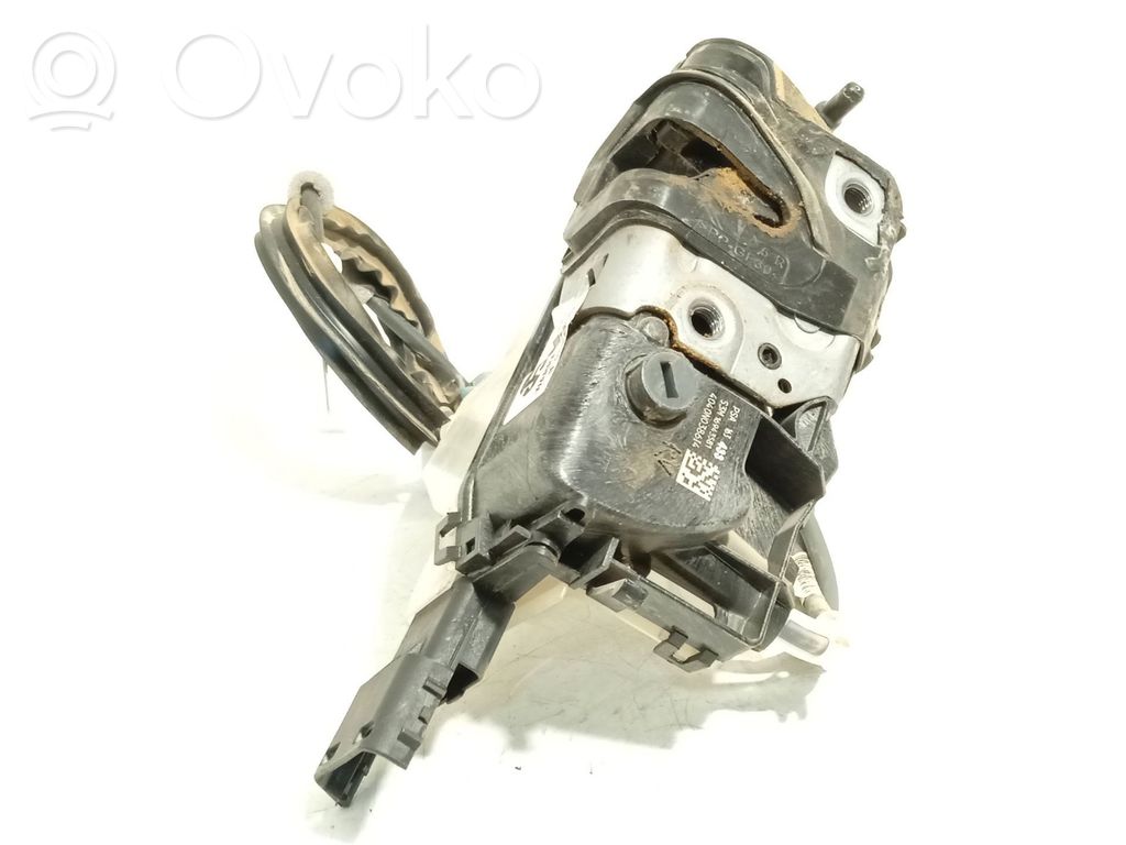 Citroen Berlingo Front door lock 