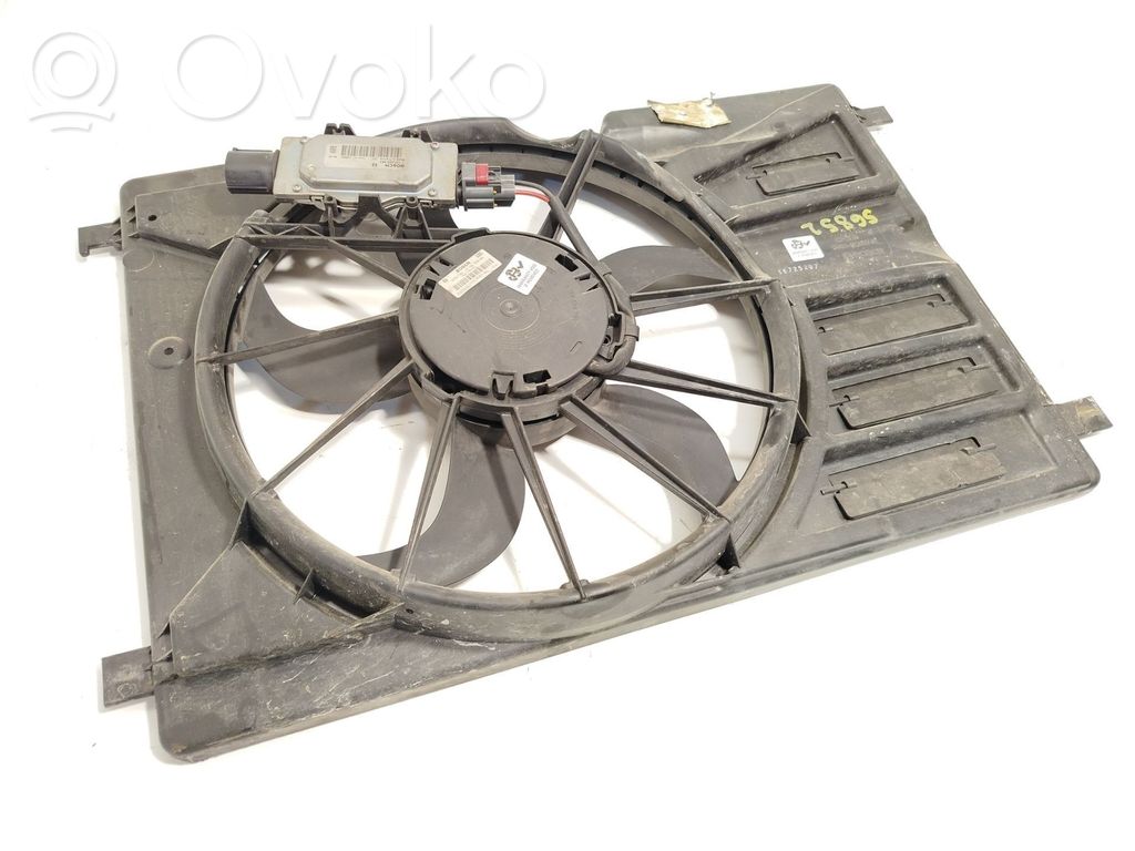 Ford C-MAX II Elektrisks radiatoru ventilators 