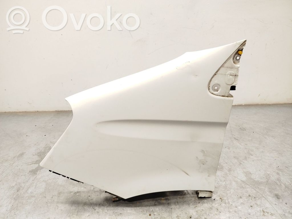 Iveco Daily 5th gen Крыло 