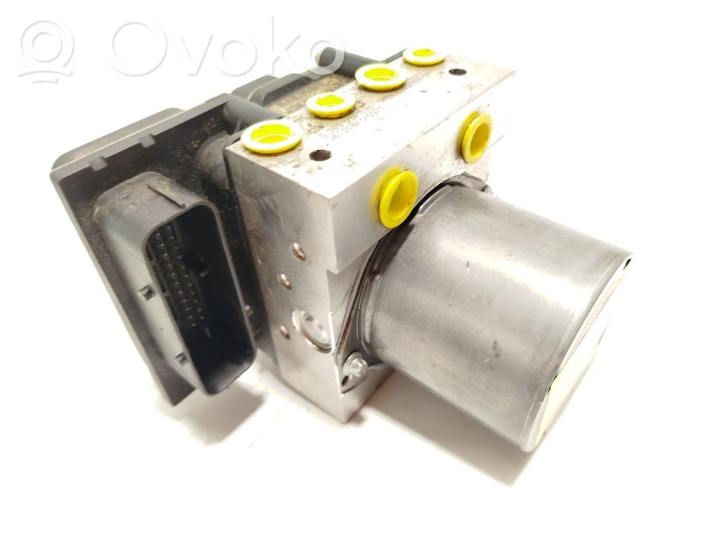 BMW X3 E83 ABS Pump 