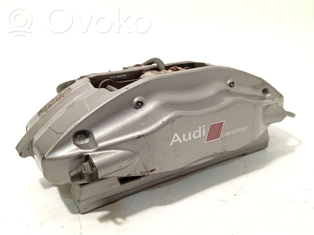 Audi R8 4S Jarrusatulan tyynyn pidike takana