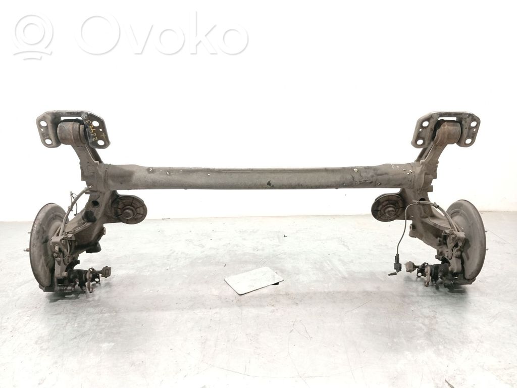 Opel Astra H Belka osi tylnej z reduktorem 