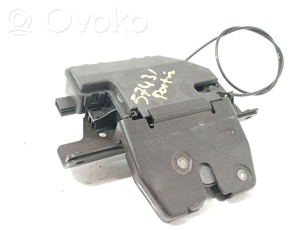 Tailgate lock latch   51248408492