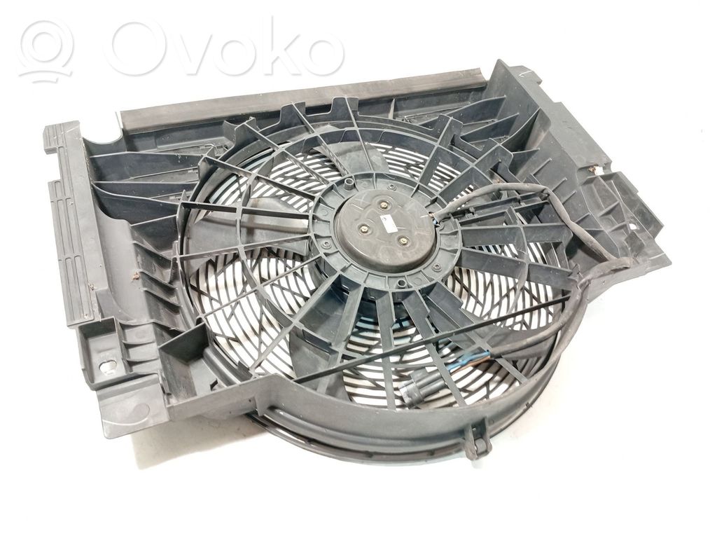 BMW X5 E53 Elektrisks radiatoru ventilators 