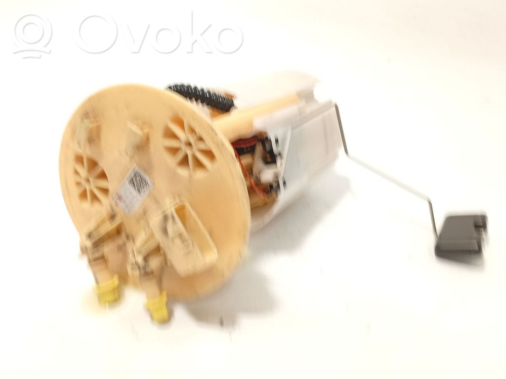 Renault Megane IV Bomba interna de combustible 