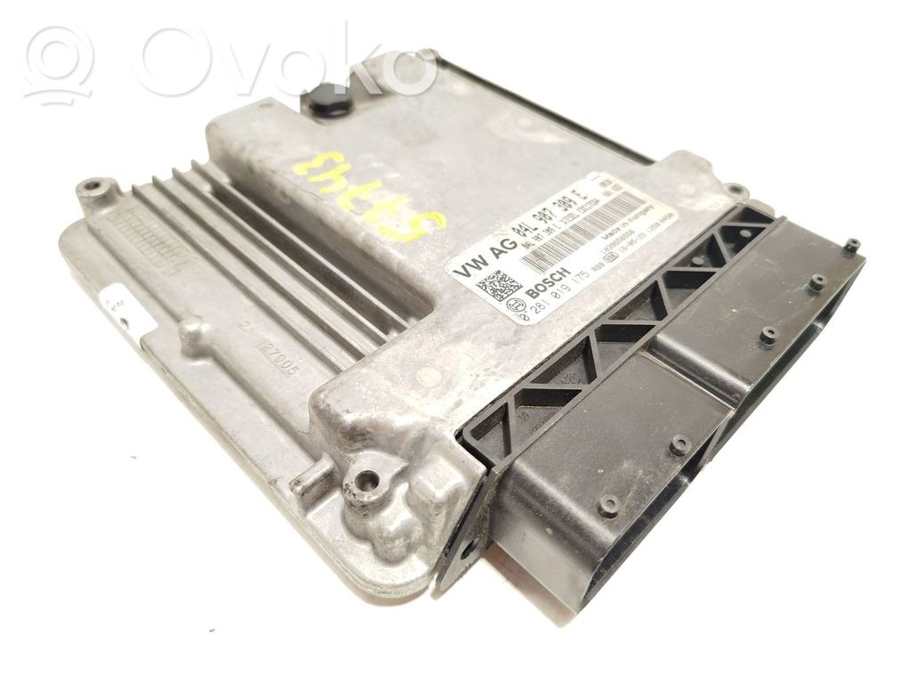 Unidad de control/módulo del motor   04L907309E,0281019175