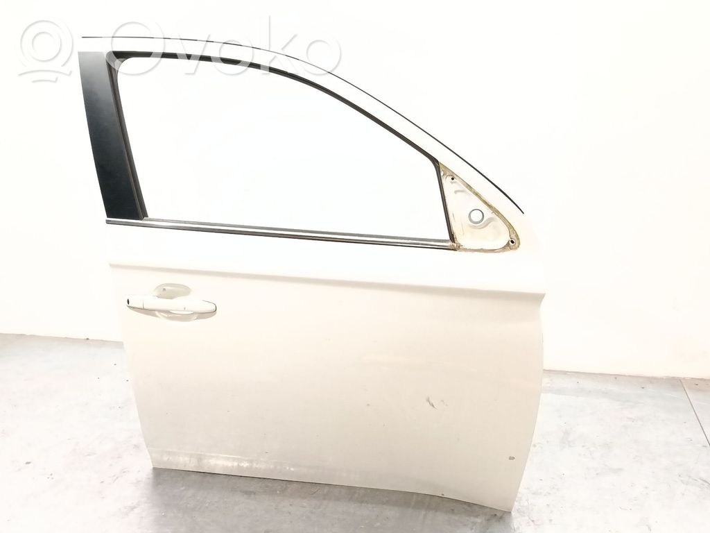 Puerta delantera   5700B672