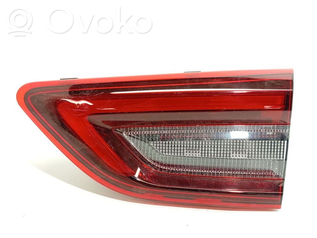 Ford Kuga III Lampy tylnej klapy bagażnika 