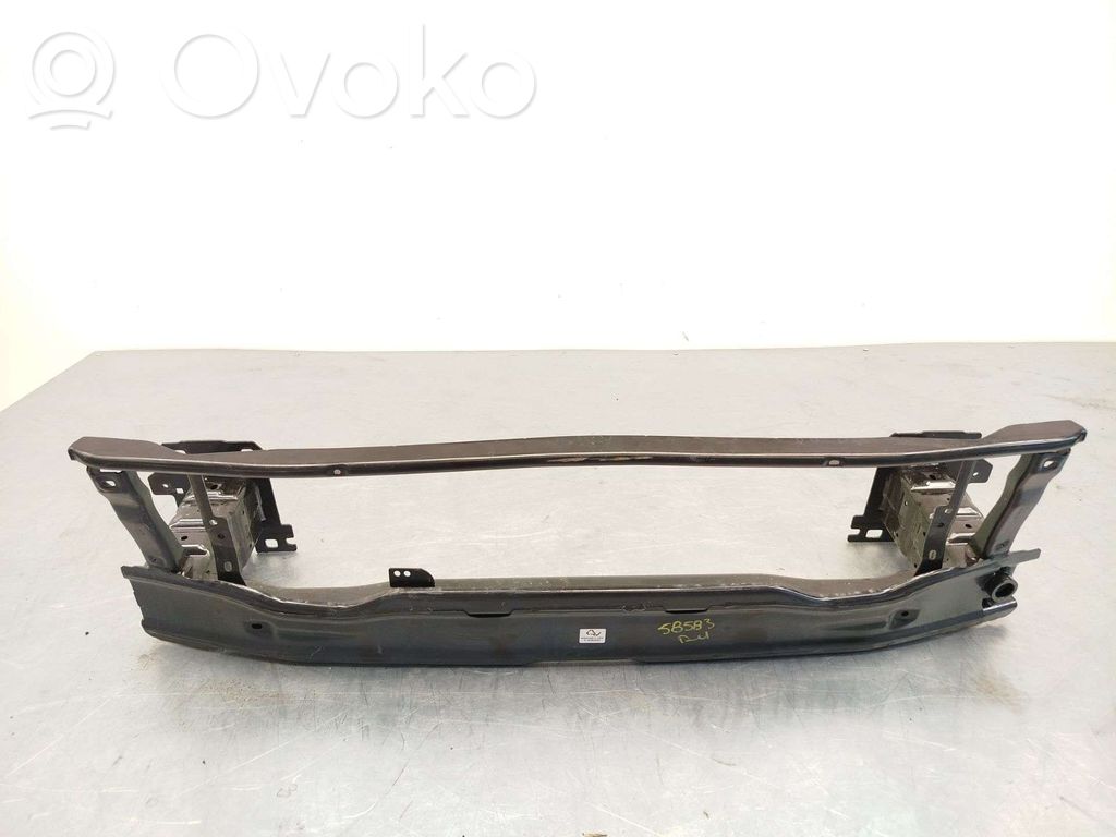 Audi A3 8Y Etupuskurin kannake 