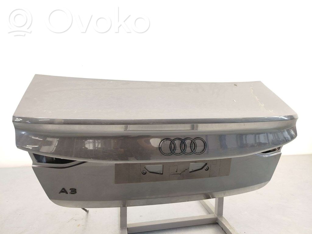Audi A3 8Y Puerta del maletero/compartimento de carga 