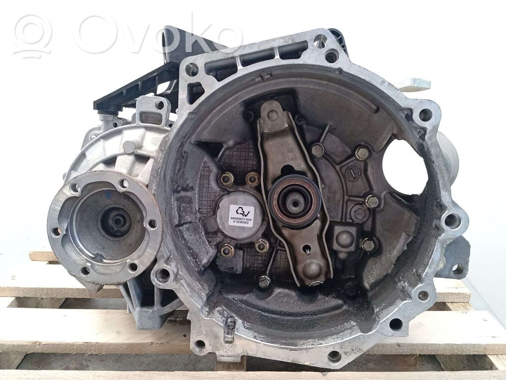 Volkswagen Caddy Boîte de vitesses manuelle à 5 vitesses