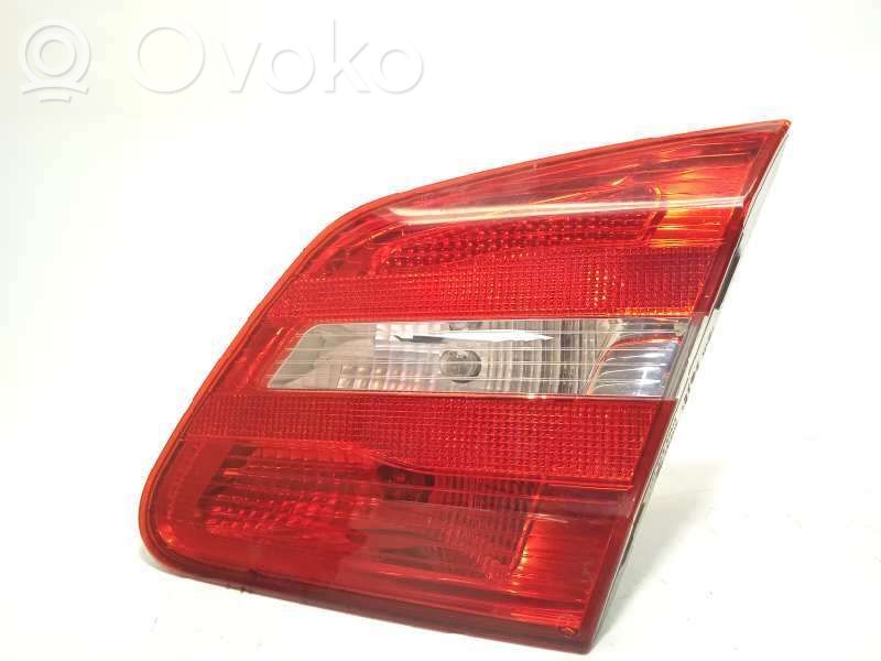 Mercedes-Benz B W246 W242 Lampy tylnej klapy bagażnika 