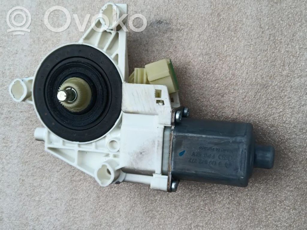 Mercedes-Benz R W251 Silnik regulatora szyby drzwi przednich 