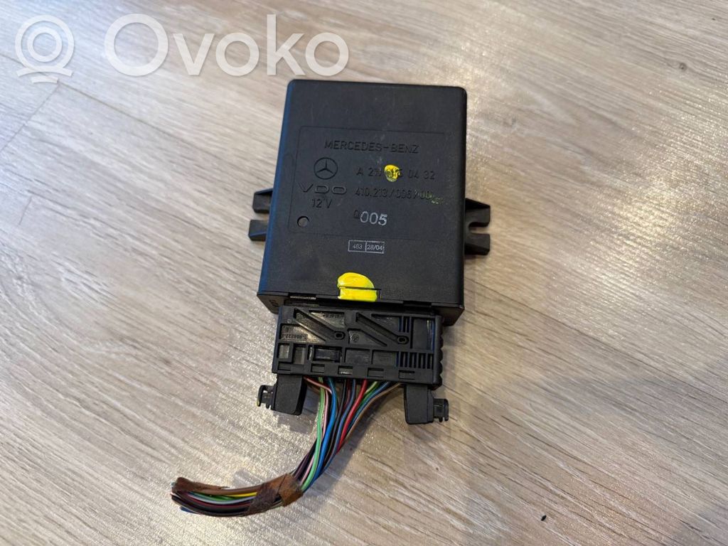 Mercedes-Benz E W211 Air suspension control unit module (rear) 