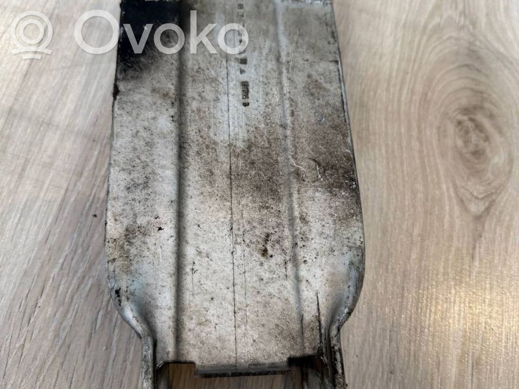 Mercedes-Benz E W212 Odbój / Amortyzator zderzaka przedniego 