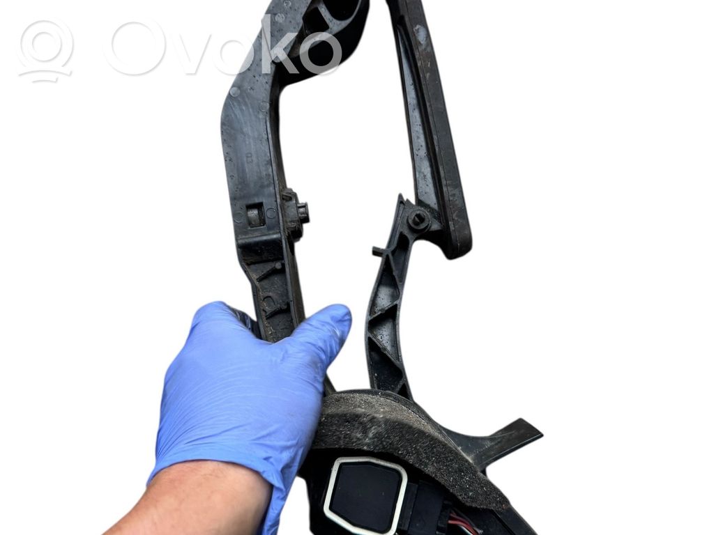 Mercedes-Benz E AMG W211 Accelerator throttle pedal 