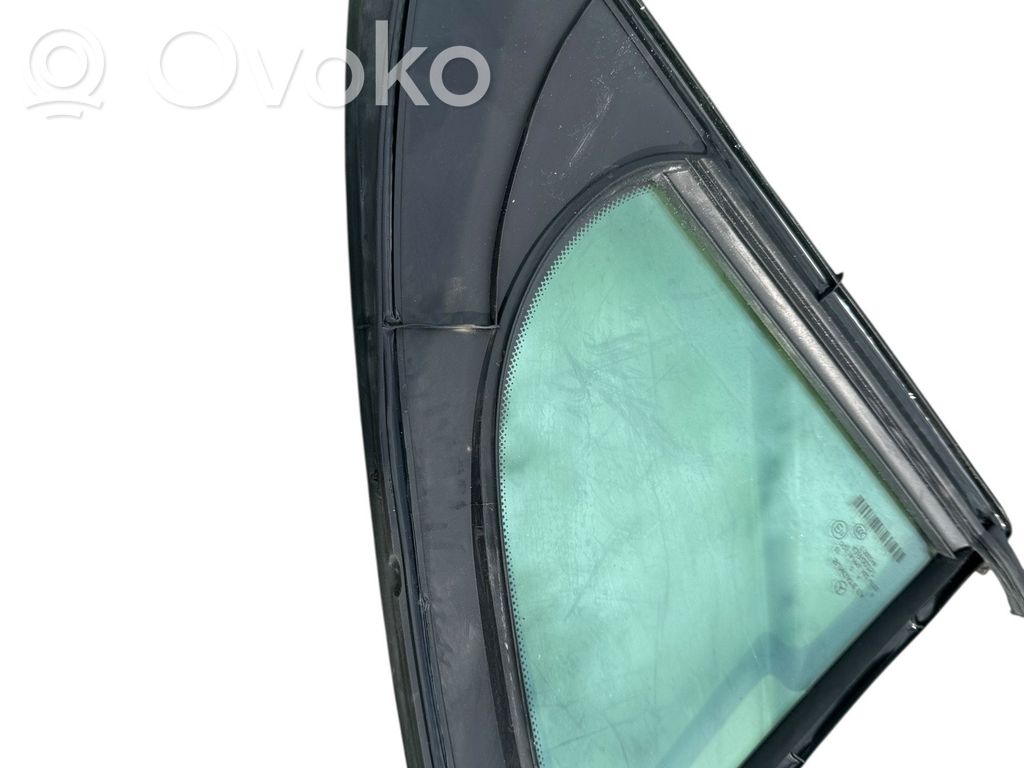 Mercedes-Benz S W221 Rear door window glass 