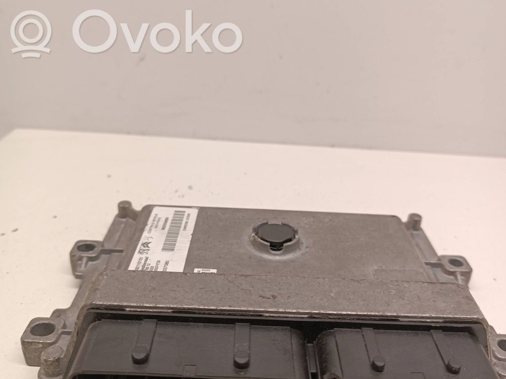 Peugeot 208 I Engine control unit/module 