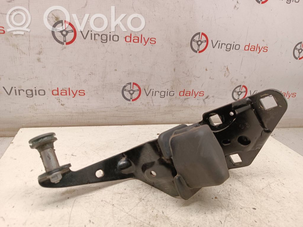 Sliding door upper roller guide/hinge   7946809R
