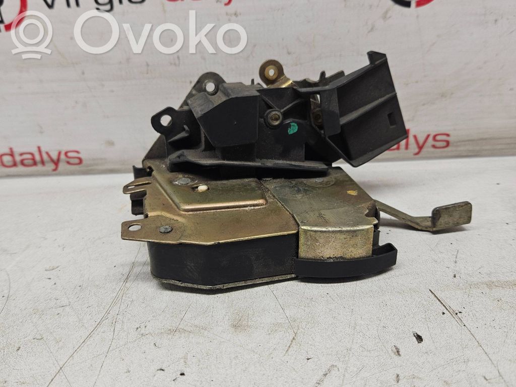 Front door lock   8168923