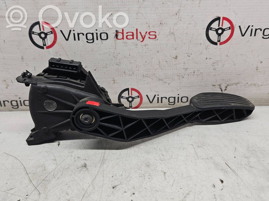 Volvo S80 Accelerator throttle pedal 