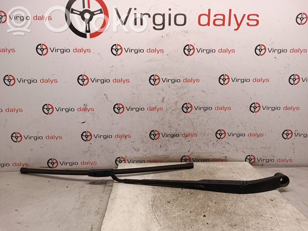 Front wiper blade arm