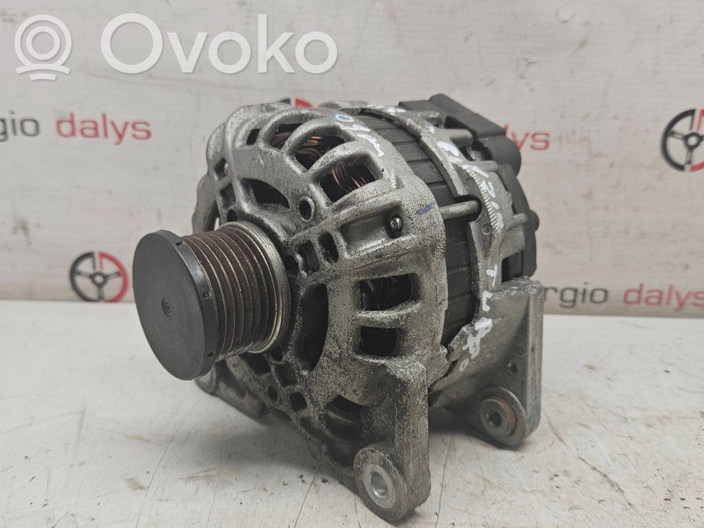 Renault Clio IV Generator/alternator 