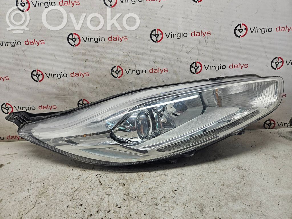Ford Fiesta Headlight/headlamp 