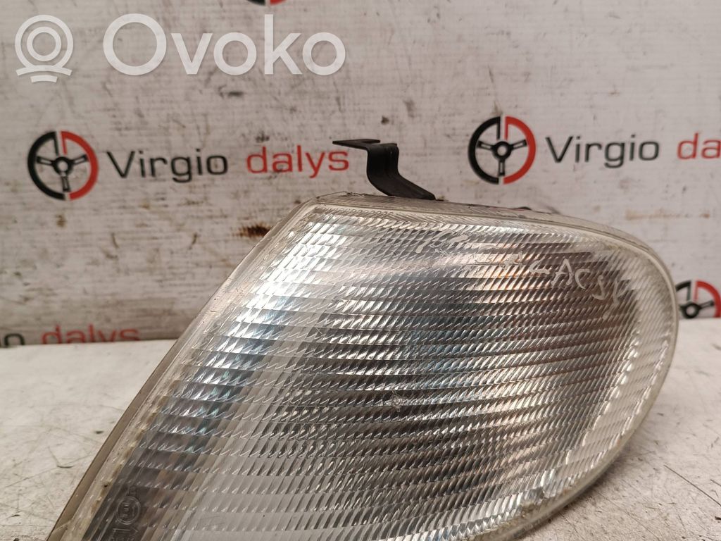 Ford Galaxy Front indicator light 