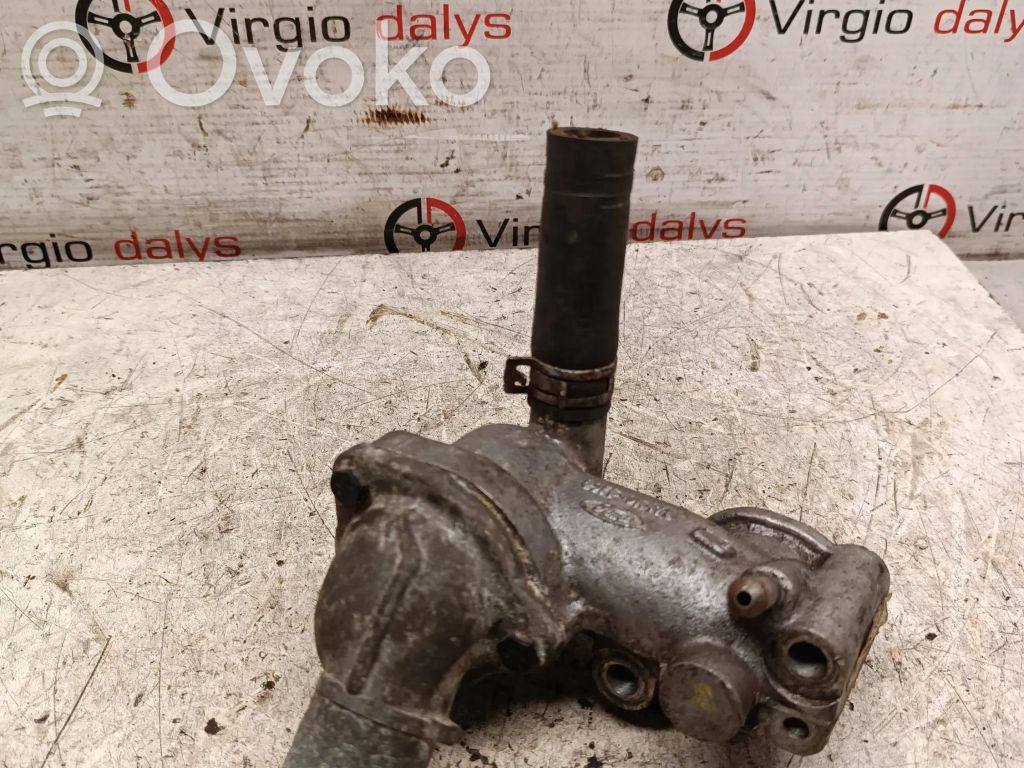 Ford Focus Thermostat/thermostat housing 