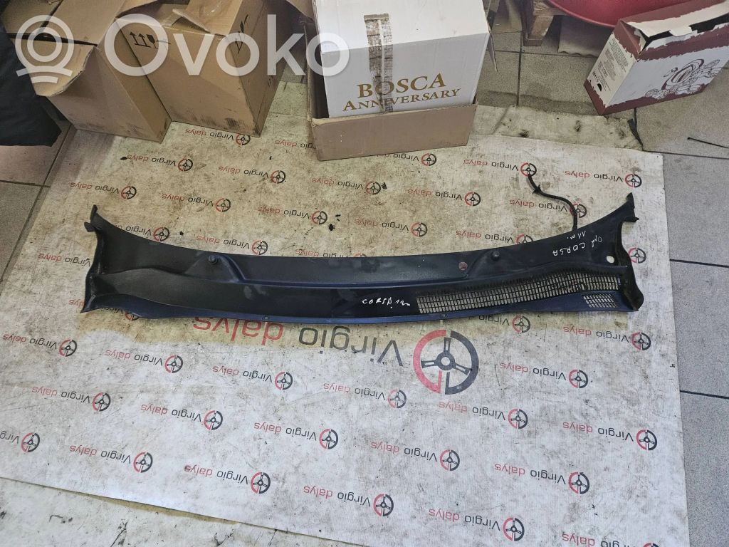 Opel Corsa D Valytuvų apdaila (-os) 