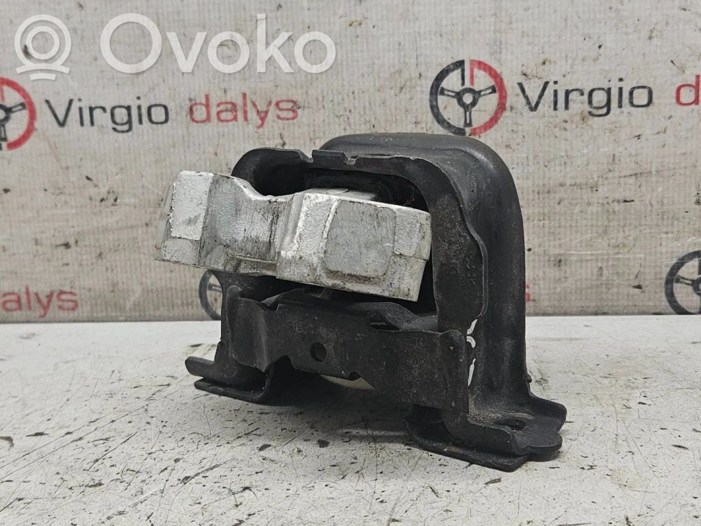 Citroen DS3 Engine mount bracket 