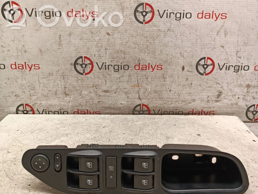 Fiat Tipo Electric window control switch 