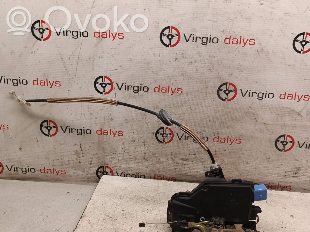 Volkswagen Touareg I Front door lock 
