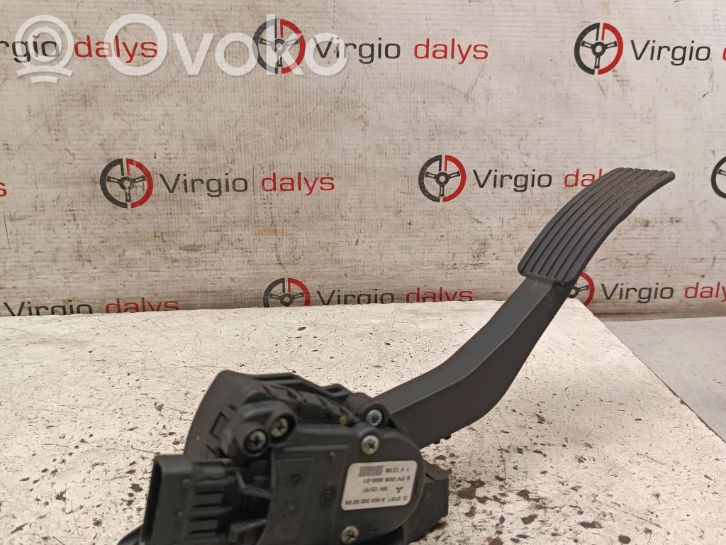 Mitsubishi Colt Accelerator throttle pedal 