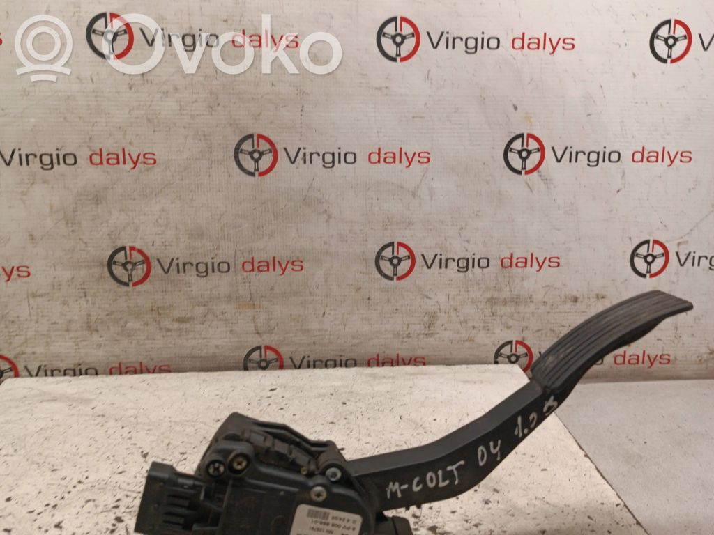 Mitsubishi Colt Accelerator throttle pedal 